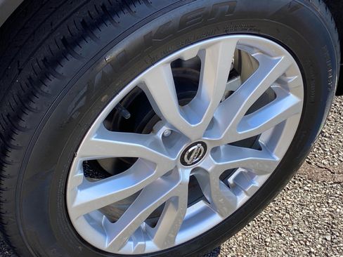 Used 2021 Nissan Rogue Sport SV image 20