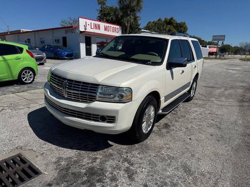 Used 2007 Lincoln Navigator 2WD image 4