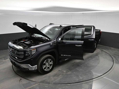 Used 2022 GMC Sierra 1500 SLT w/ SLT Convenience Package image 41