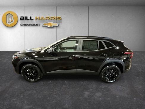 New 2026 Chevrolet Trax LT w/ Driver Confidence Package FWD image 14