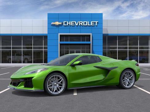 New 2027 Chevrolet Corvette Z06 w/ Stealth Interior Trim Package RWD image 2