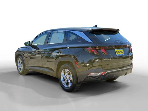 Certified 2024 Hyundai Tucson SE image 3