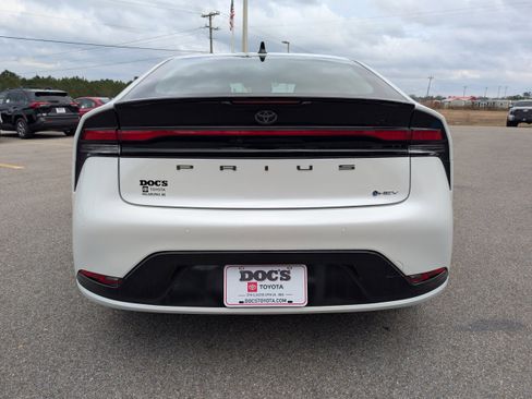 New 2026 Toyota Prius XLE image 5