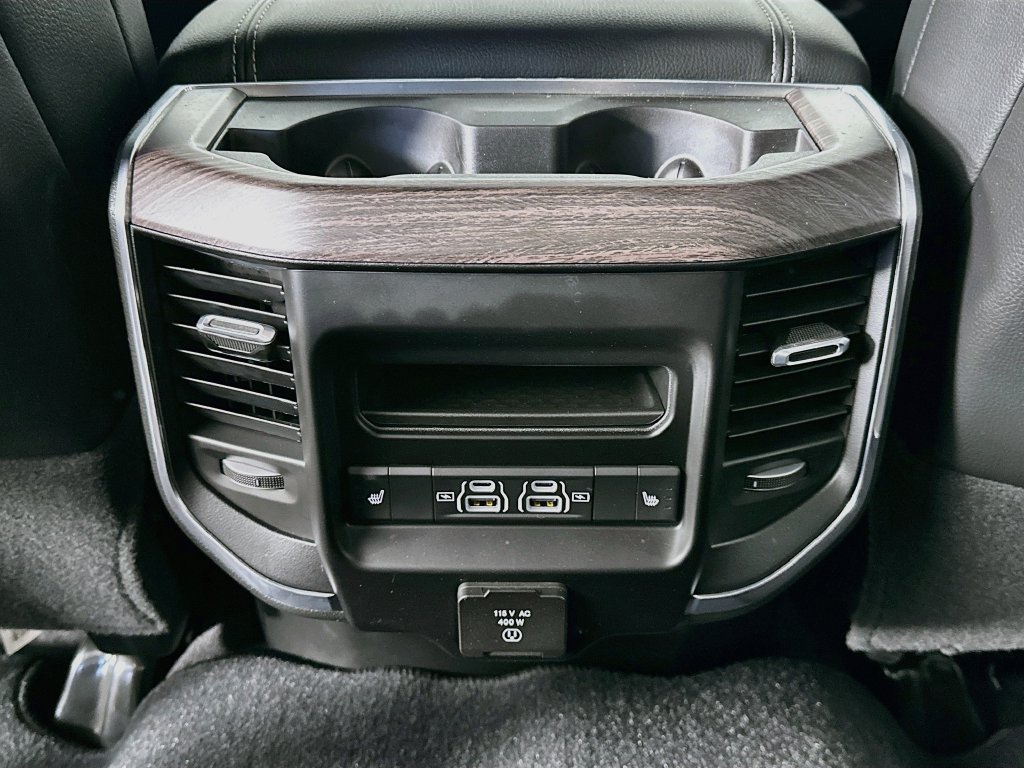 Used 2026 RAM 2500 Laramie AWD/4WD image 22