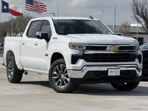 New 2026 Chevrolet Silverado 1500 LT w/ Texas Edition Plus AWD/4WD image 2
