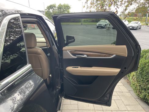 Used 2020 Cadillac XT5 Premium Luxury w/ Platinum Package image 41