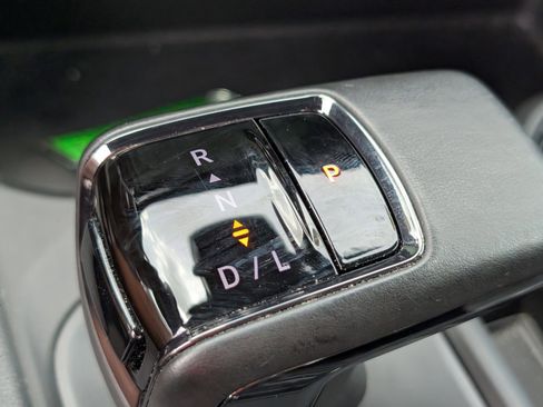 Used 2025 GMC Sierra 1500 AT4 w/ AT4 Premium Package AWD/4WD image 29