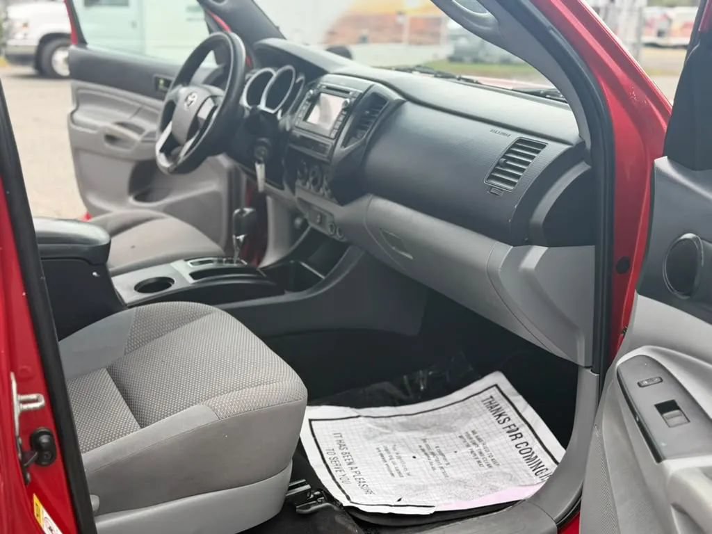 Used 2013 Toyota Tacoma 2WD Access Cab image 19