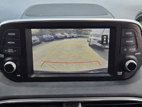 Used 2019 Hyundai Santa Fe SEL image 17