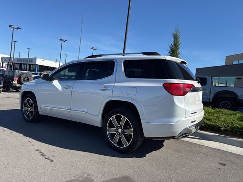 Used 2017 GMC Acadia Denali image 5