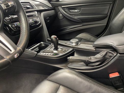 Used 2018 BMW M3 w/ Executive Package RWD image 32