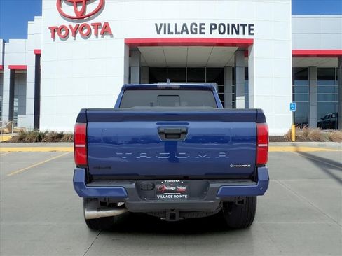 New 2025 Toyota Tacoma TRD Off-Road image 6