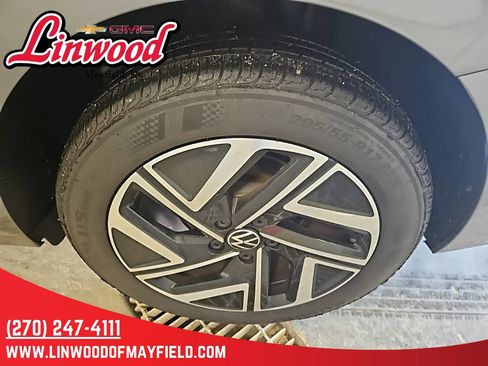 Used 2024 Volkswagen Jetta SEL image 7