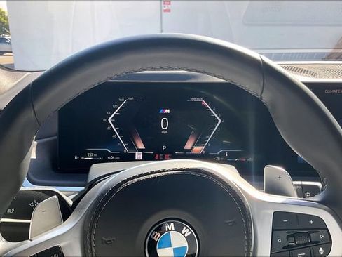 Used 2025 BMW X5 sDrive40i w/ M Sport Package RWD image 19
