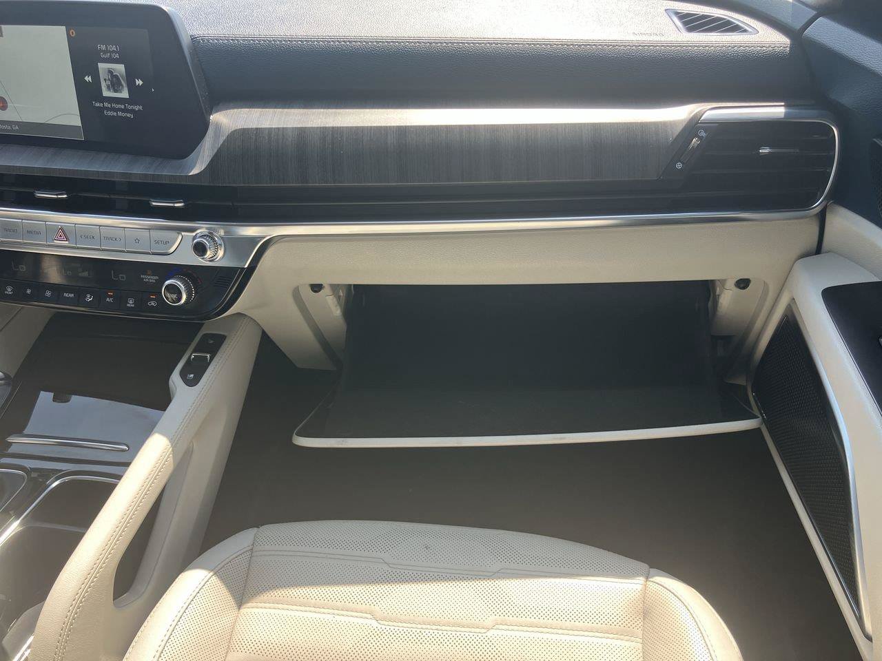 Used 2023 Kia Telluride SX Prestige AWD/4WD image 19