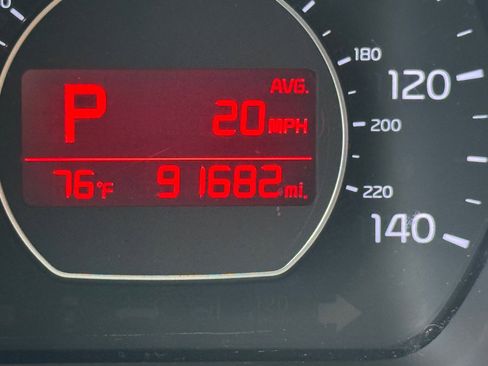 Used 2016 Kia Soul image 12