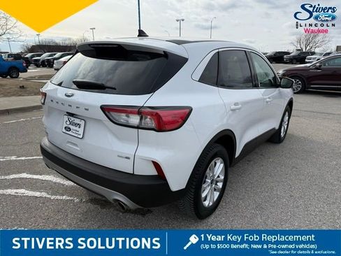 Used 2020 Ford Escape SE image 5