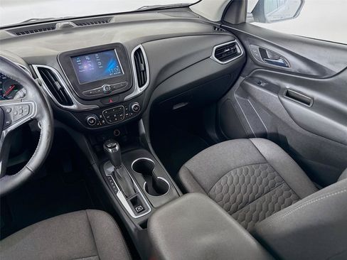 Used 2018 Chevrolet Equinox LT FWD image 23