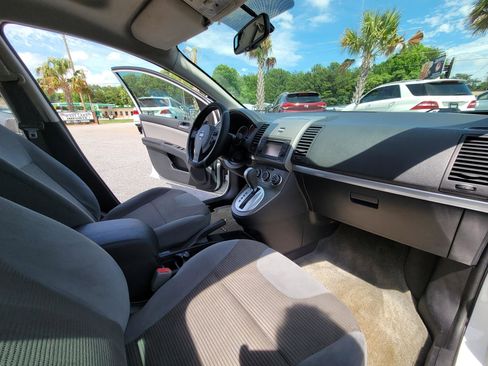 Used 2012 Nissan Sentra 2.0 SR w/ Special Edition Pkg FWD image 42