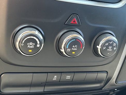 Used 2019 RAM 1500 Express w/ Express Value Package AWD/4WD image 26