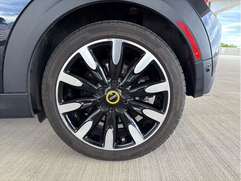 Used 2024 MINI Cooper SE image 29