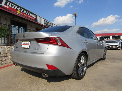 Used 2014 Lexus IS 250 RWD image 4