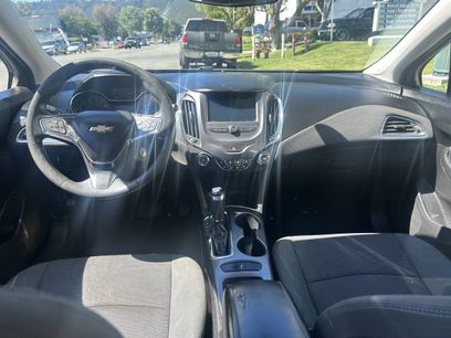 Used 2017 Chevrolet Cruze LT