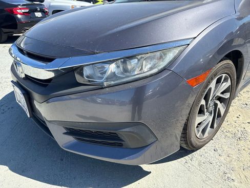 Used 2017 Honda Civic EX image 9