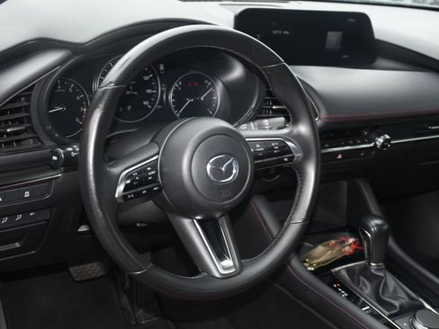 Used 2024 MAZDA MAZDA3 s image 9