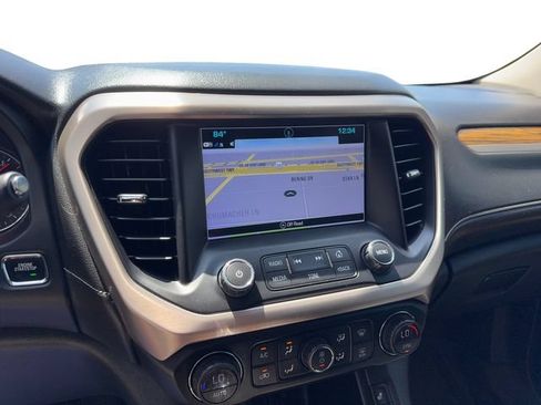 Used 2019 GMC Acadia Denali w/ Technology Package FWD image 13