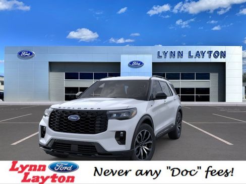 New 2026 Ford Explorer ST-Line RWD image 2
