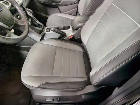 Used 2015 Ford Escape SE FWD image 25