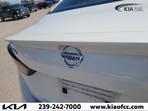 Used 2022 Nissan Altima 2.5 Platinum AWD/4WD image 12