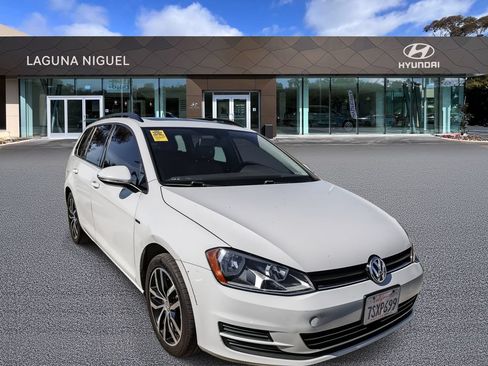 Used 2016 Volkswagen Golf Limited Edition FWD image 1