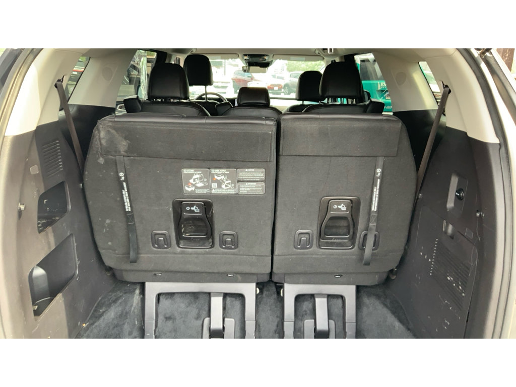Used 2025 Kia Carnival FWD image 20