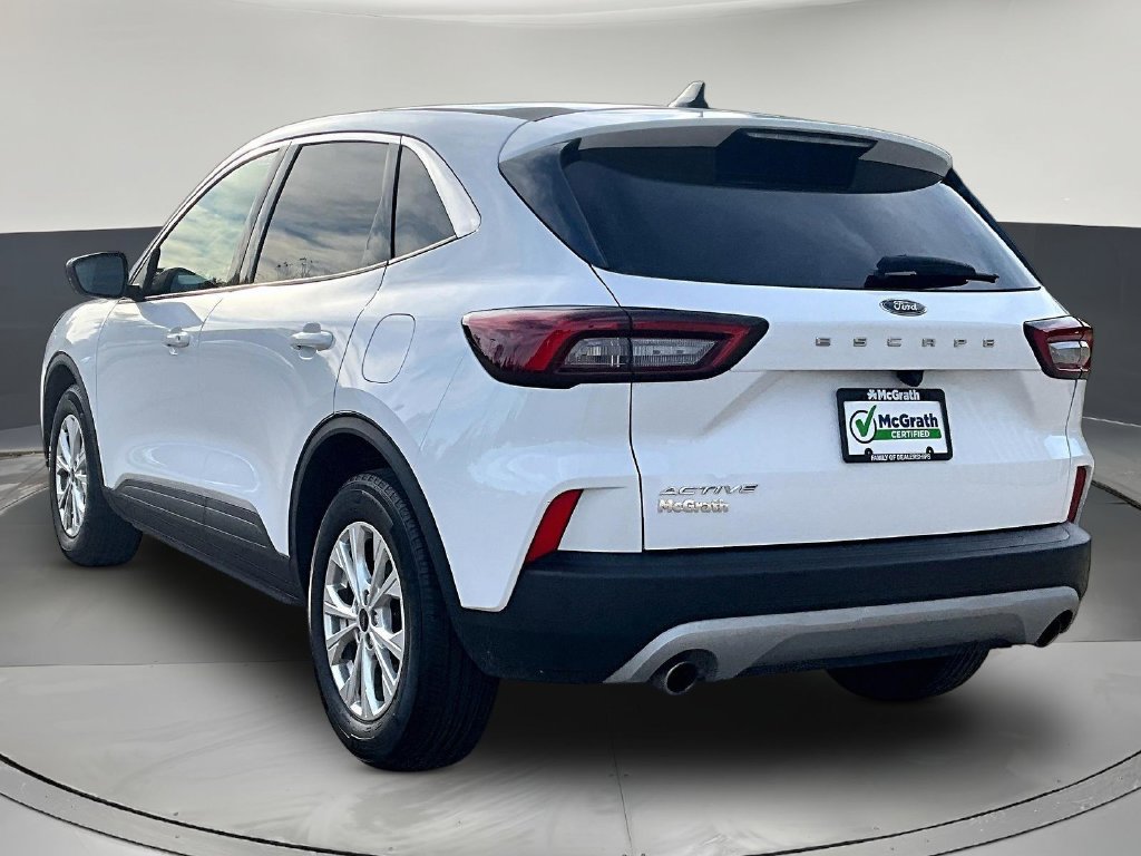 Used 2024 Ford Escape Active w/ Cold Weather Package FWD image 5