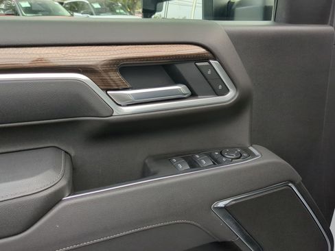 Used 2025 Chevrolet Silverado 2500 LT w/ Safety Package image 12