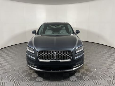 Used 2023 Lincoln Nautilus Reserve w/ Equipment Group 202A image 6