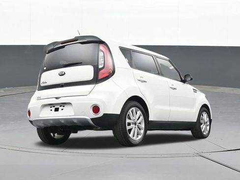 Used 2017 Kia Soul + image 44