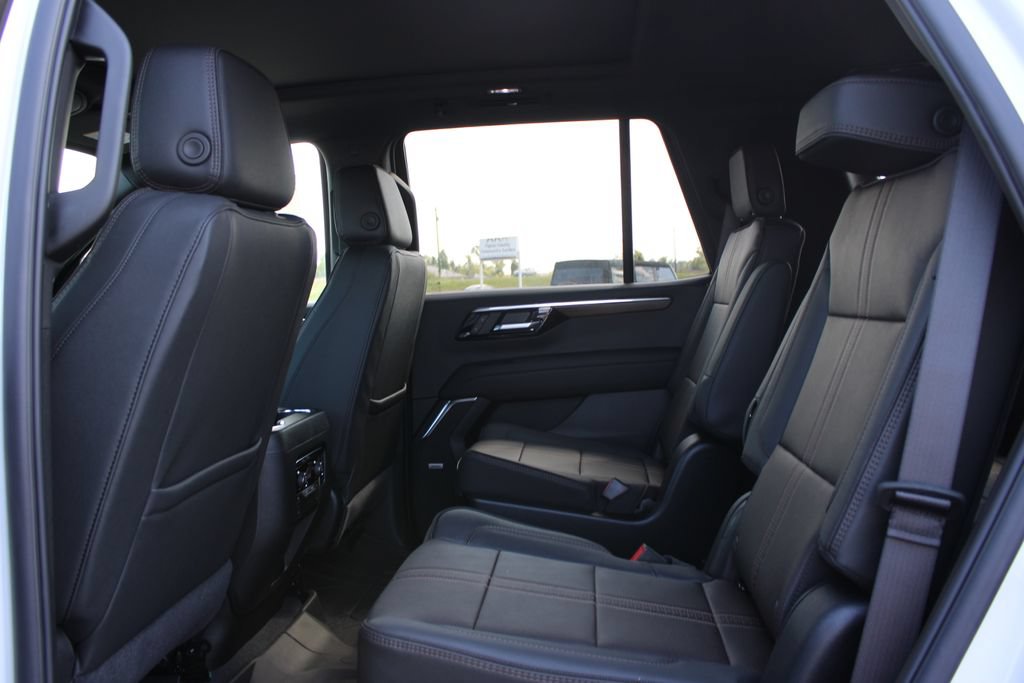 New 2026 Chevrolet Tahoe High Country w/ Sun And Tow Package AWD/4WD image 27