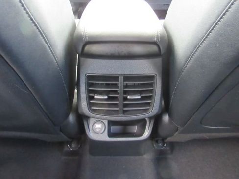 Used 2021 Kia Seltos SX image 26