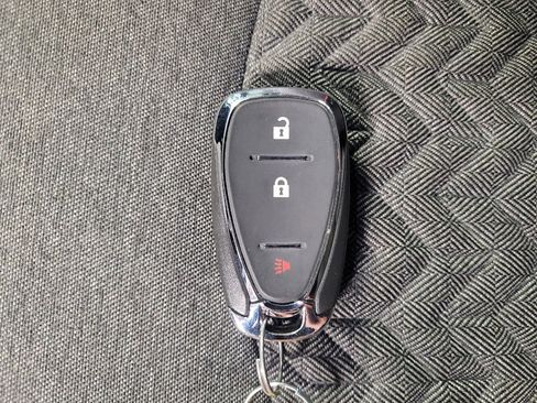 Used 2022 Chevrolet Equinox LT image 32