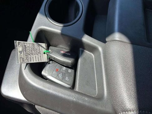 Used 2022 GMC Sierra 1500 Elevation image 21