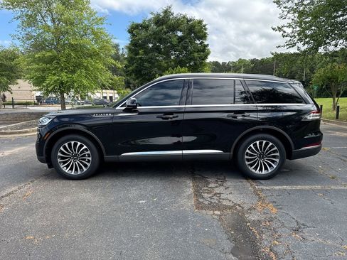 Certified 2023 Lincoln Aviator AWD w/ Premium Package image 11