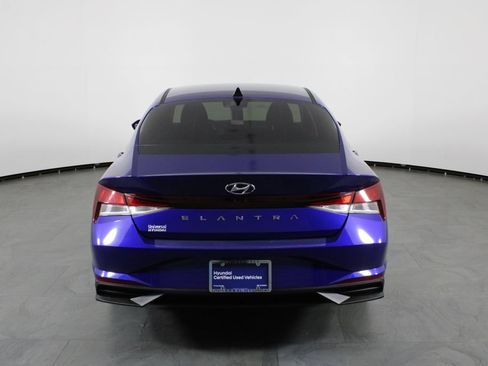 Certified 2023 Hyundai Elantra SE FWD image 16