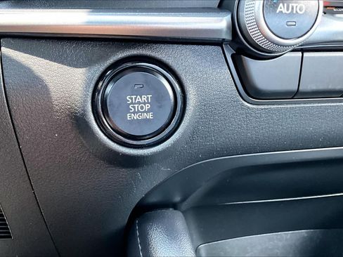 Used 2024 MAZDA MAZDA3 s FWD image 32