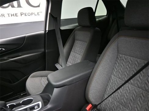 Used 2024 Chevrolet Equinox LT image 16