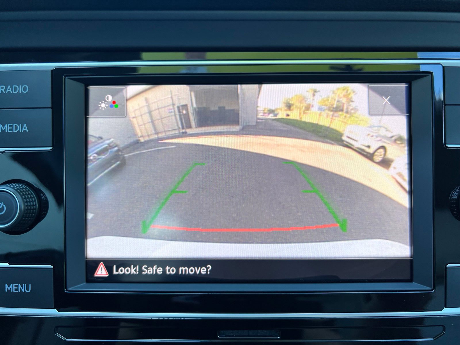 Used 2024 Volkswagen Jetta SE w/ Panoramic Sunroof Package FWD image 44