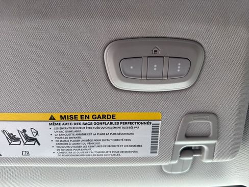 Used 2023 Jeep Grand Cherokee Limited image 41