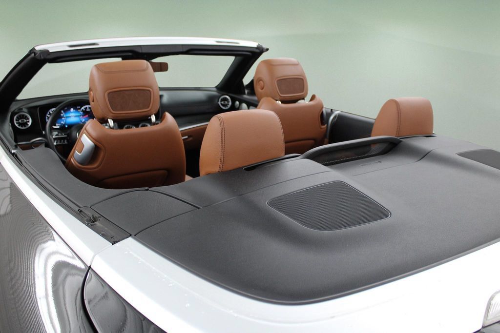 Used 2023 Mercedes-Benz E 450 Cabriolet image 28